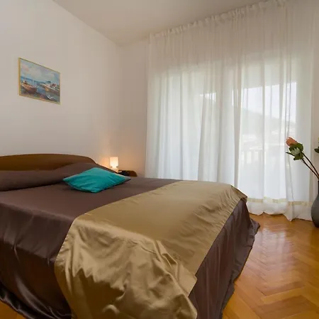 Katarina - Private Pool 80m From Marina
