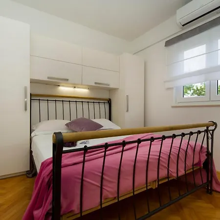 Katarina - Private Pool 80m From Apartment *